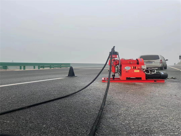 福安马路路基路面开裂下沉注浆加固灌浆